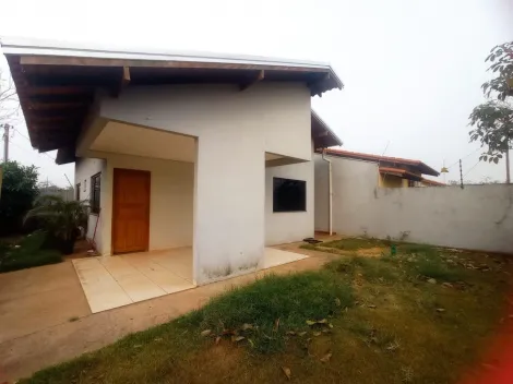 CASA COM SUÍTE PARA LOCAÇÃO